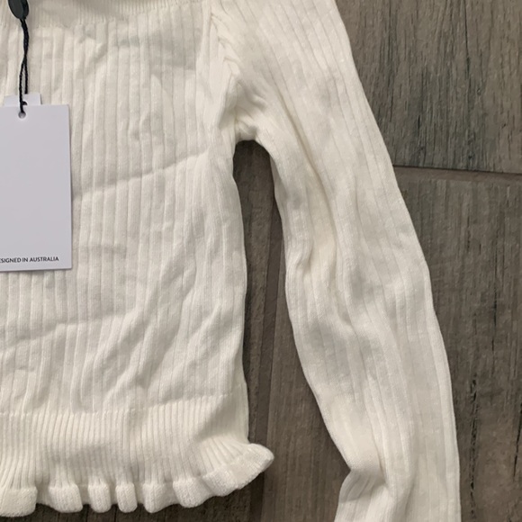 Style state off shoulder top - Picture 2 of 5